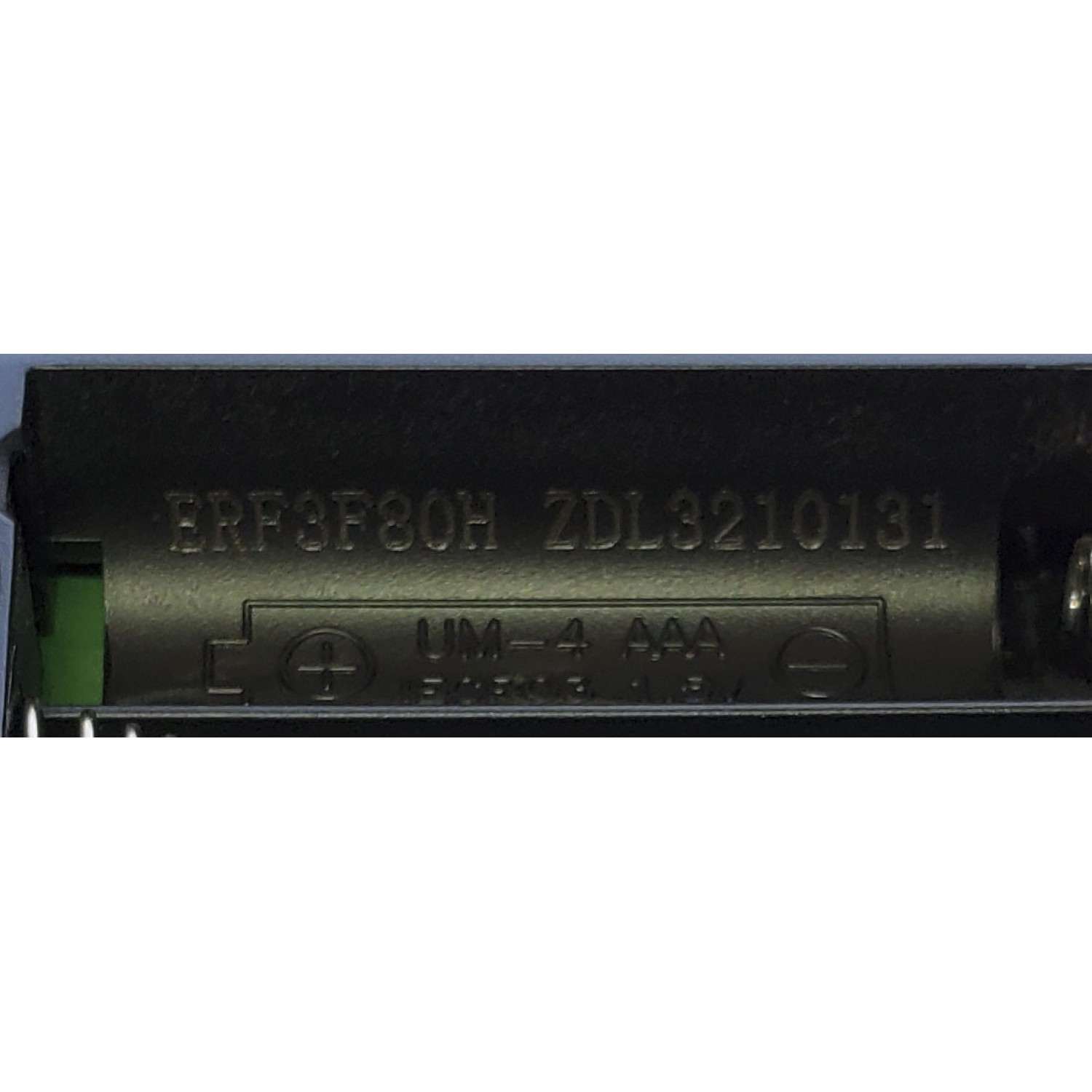 CONTROL REMOTO ORIGINAL PARA SMART TV HISENSE ((NUEVO)) / COMANDO DE VOZ / NUMERO DE PARTE ERF3F80H / ERF3AA80H / 2AVIGBR0001 / IC:25780-2AVIGBR0001 / MODELO 43A6G / 50U6G / 55U6G / 55U8G / 65A6G / 65U7G / 70A6G / 75U6G / 50A6G / 55A6G / 55 - Imagen 3
